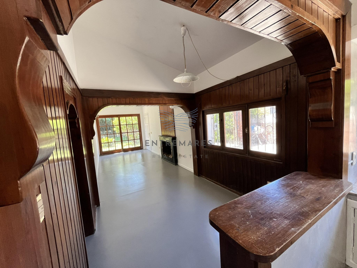 Casa ID.323 - Casa en venta en Las Delicias de 3 dorm, 2 baños, Punta del Este