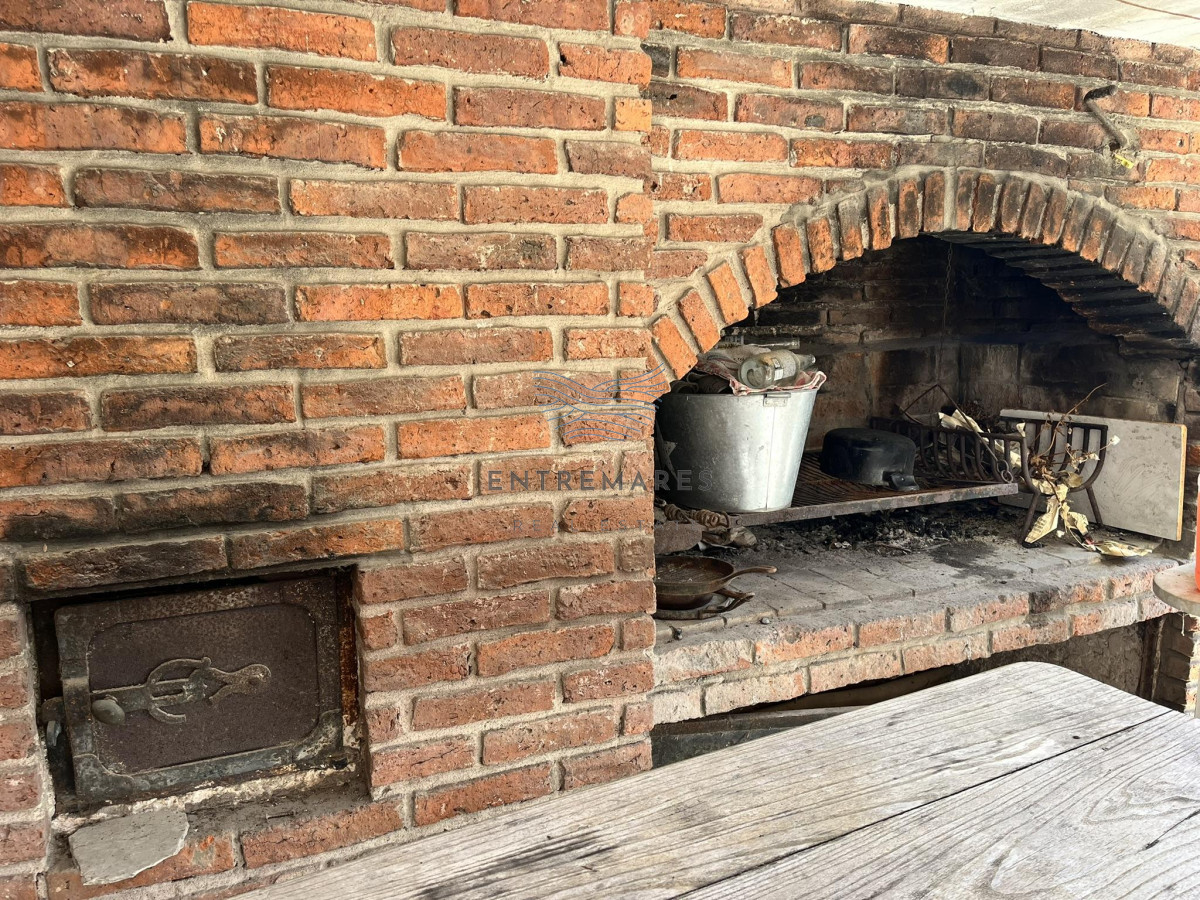 Casa ID.323 - Casa en venta en Las Delicias de 3 dorm, 2 baños, Punta del Este