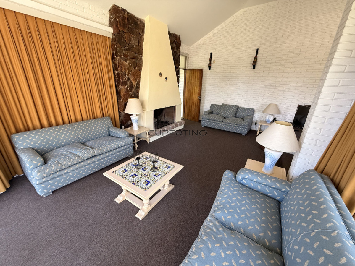 CASA EN ALQUILER DE VERANO EN ZONA CANTEGRIL - PUNTA DEL ESTE — foto 8