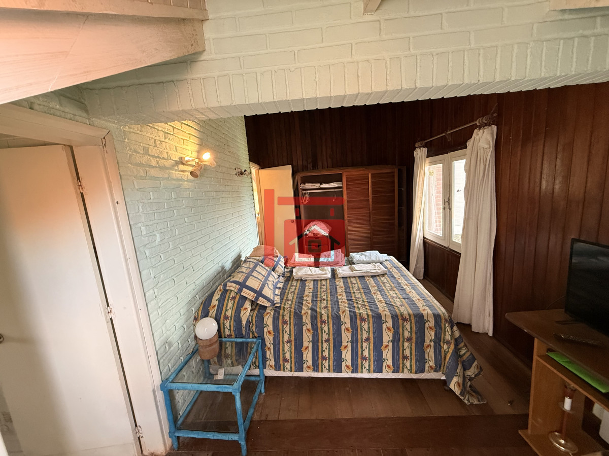 Casa ID.198 - Casa en Pinares, Punta del Este, ubicación frente al mar - Alquiler Anual 