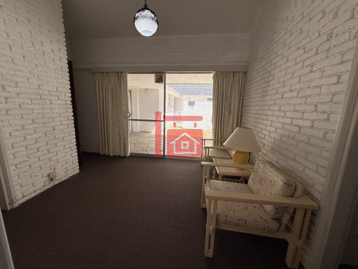 Casa ID.444 - CASA EN ALQUILER DE VERANO EN ZONA CANTEGRIL - PUNTA DEL ESTE 