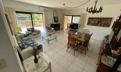Espectacular Penthouse en Aydi Grill - Punta del Este