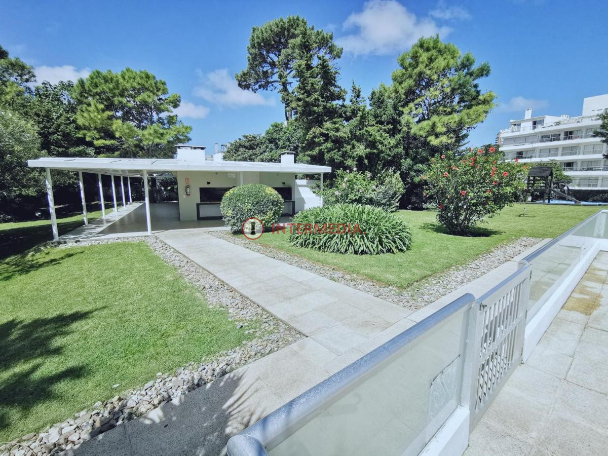 Apartamento ID.47 - Venta dpto 2 dormitorios Aydi Grill - Punta del Este