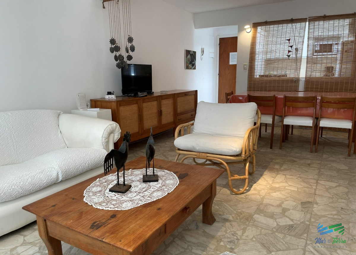 Apartamento ID.5181 - En venta apartamento 3 dormitorios con vista a playa mansa, Peninsula, Punta del Este