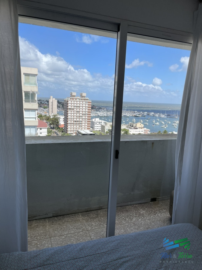 Apartamento ID.5181 - En venta apartamento 3 dormitorios con vista a playa mansa, Peninsula, Punta del Este