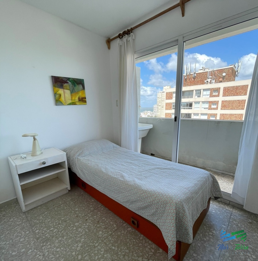 Apartamento ID.5181 - En venta apartamento 3 dormitorios con vista a playa mansa, Peninsula, Punta del Este