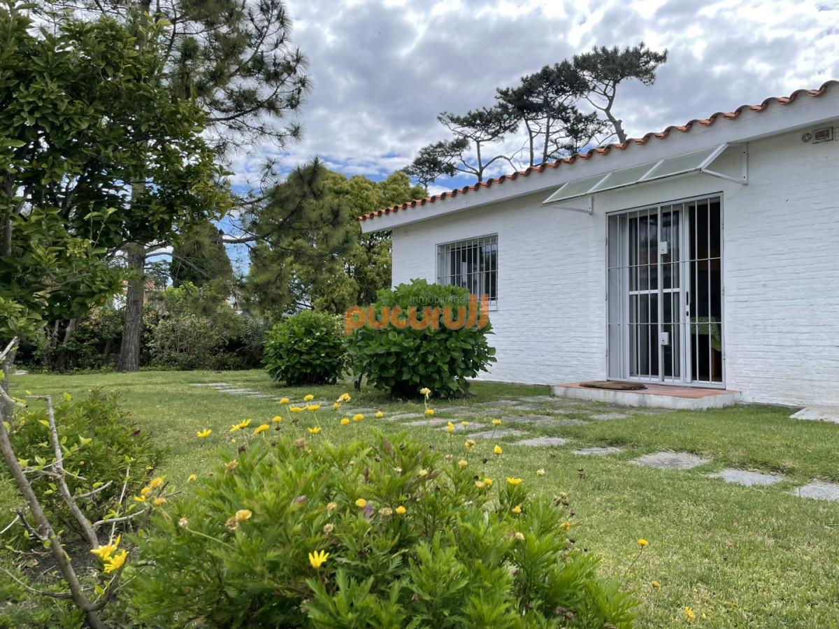 Casa ID.2755 - El privilegio de vivir en una de la ubicaciones más codiciadas y buscadas de Punta del Este. POSESIÓN  A PARTIR DE MARZO 2027.