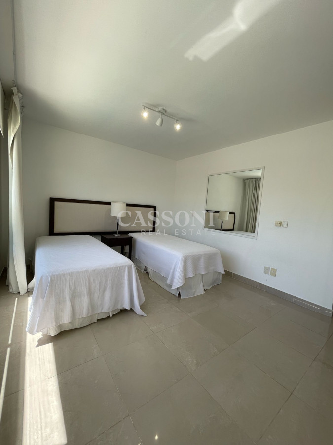Apartamento ID.4142 - Primera fila sobre el mar de la brava con hermosa vista