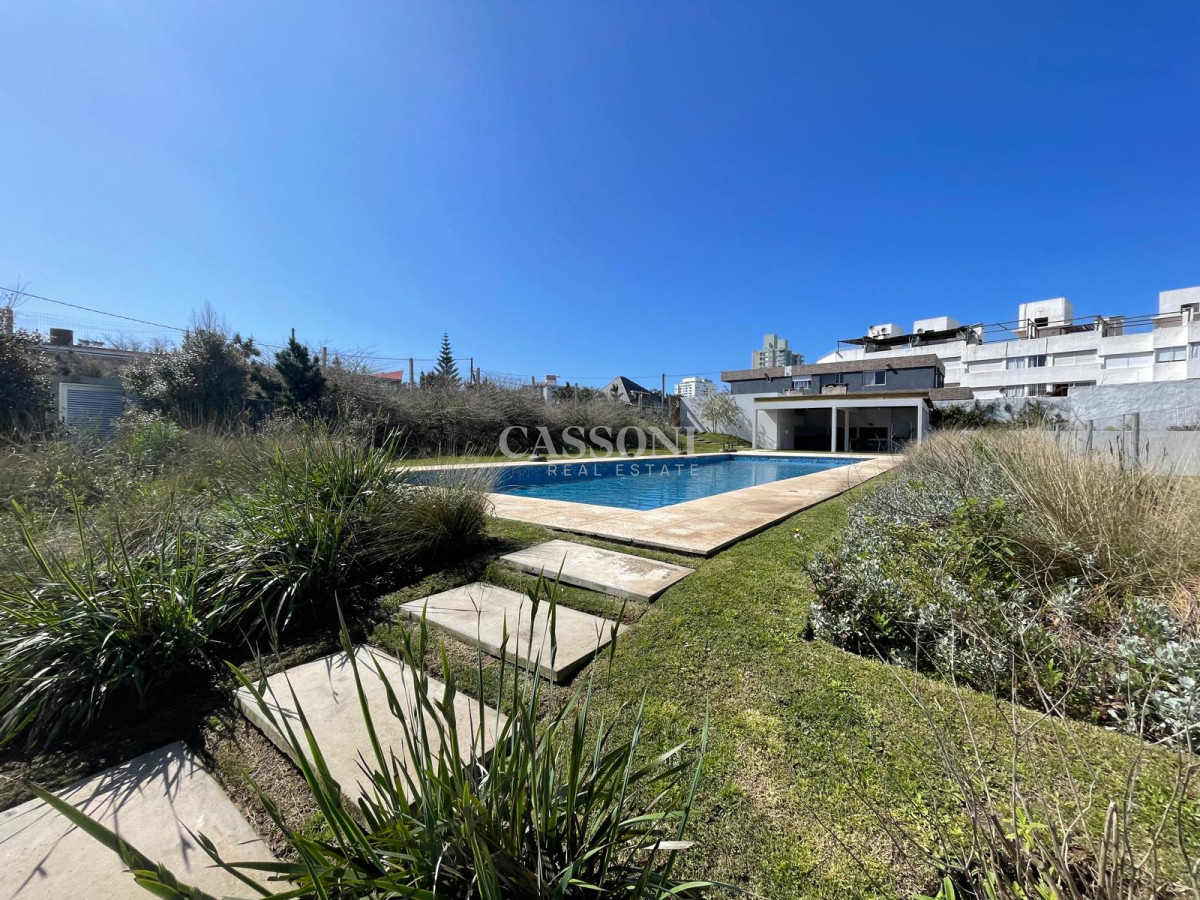 Apartamento ID.4009 - Sobre la mansa gran departamento.