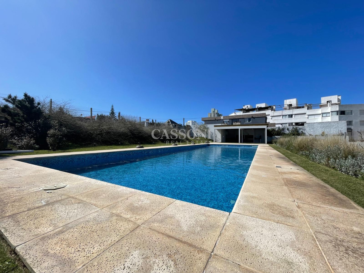 Apartamento ID.4009 - Sobre la mansa gran departamento.