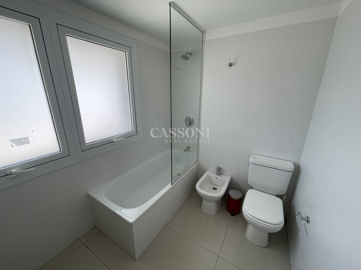 Apartamento ID.4009 - Sobre la mansa gran departamento.