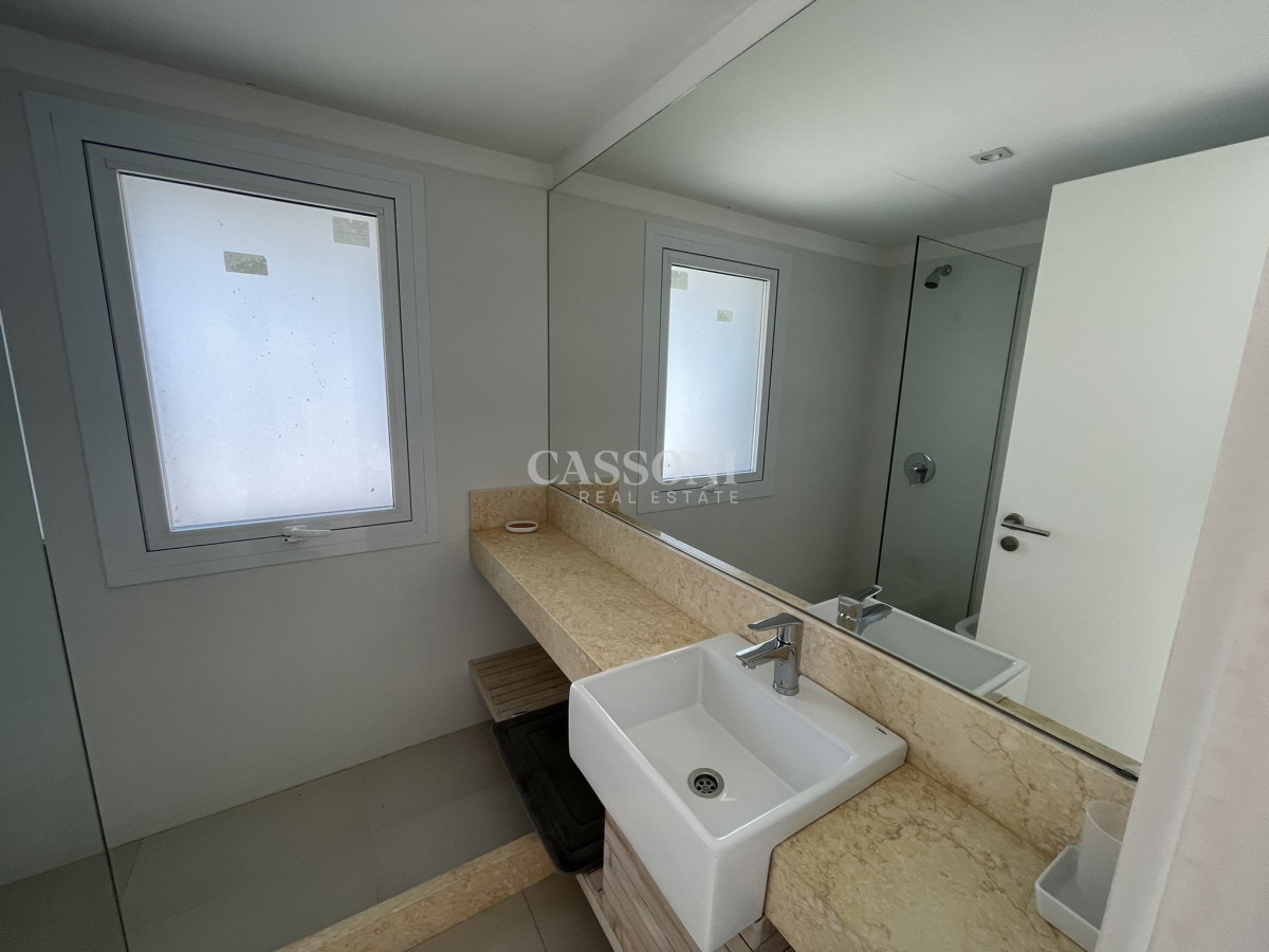 Apartamento ID.4009 - Sobre la mansa gran departamento.
