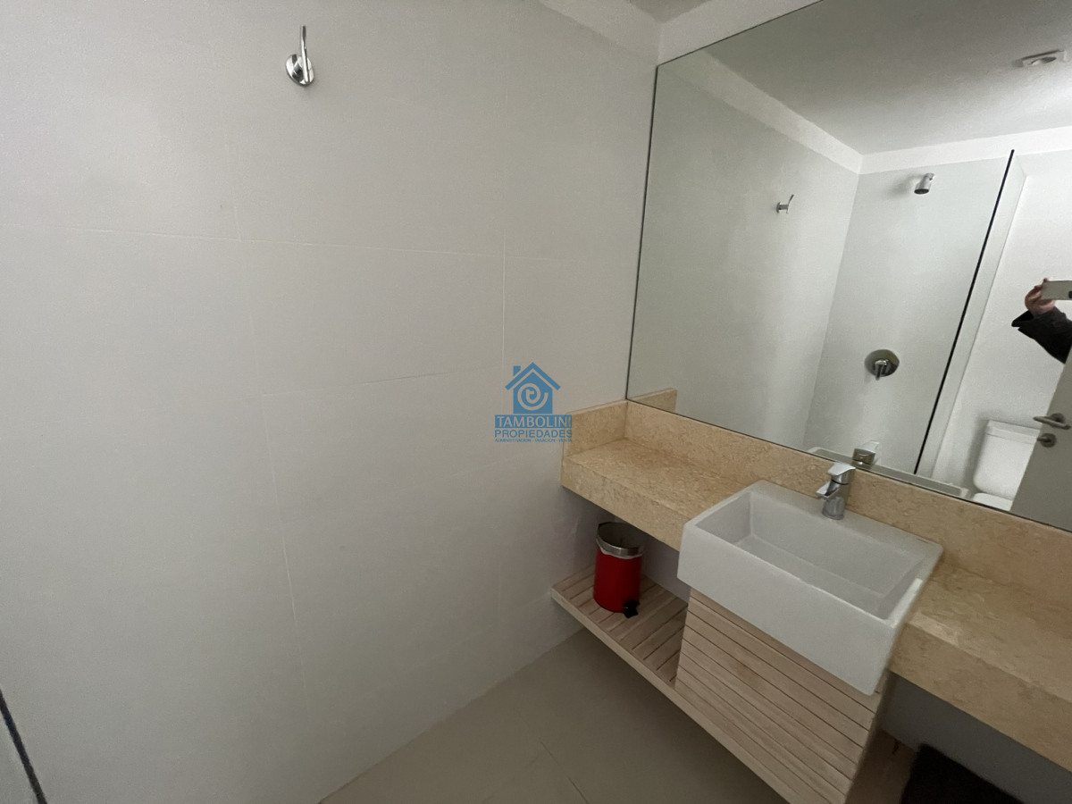 Apartamento ID.639 - Sobre la mansa gran departamento.