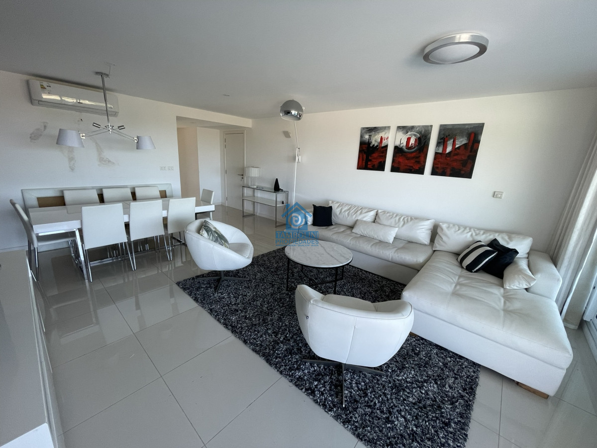 Apartamento ID.639 - Sobre la mansa gran departamento.