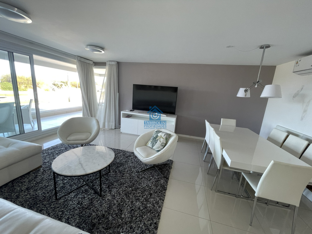 Apartamento ID.639 - Sobre la mansa gran departamento.