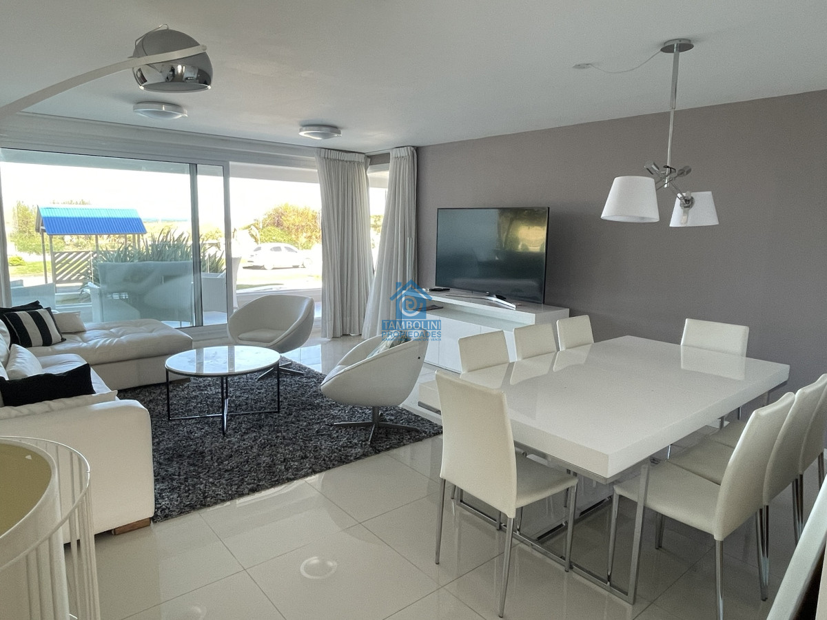 Apartamento ID.639 - Sobre la mansa gran departamento.