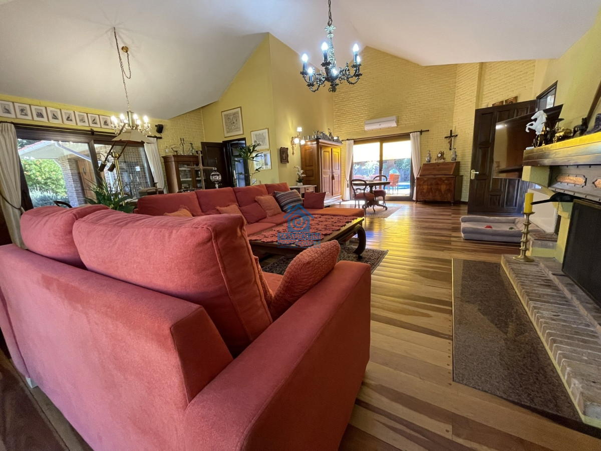 Casa ID.480 - Una propiedad esplendida, pensada y con absolutamente todas las comodidades para poder residir en ella todo el año.   