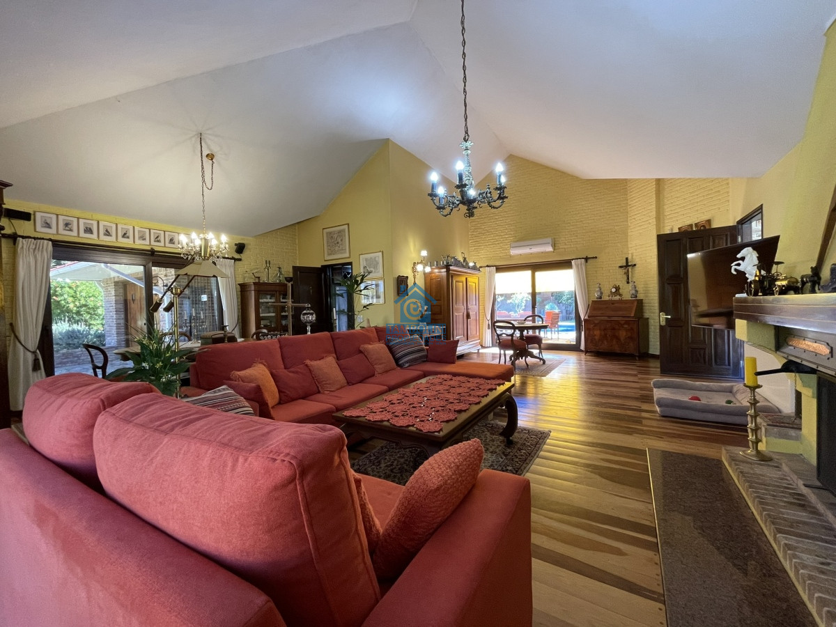 Casa ID.480 - Una propiedad esplendida, pensada y con absolutamente todas las comodidades para poder residir en ella todo el año.   