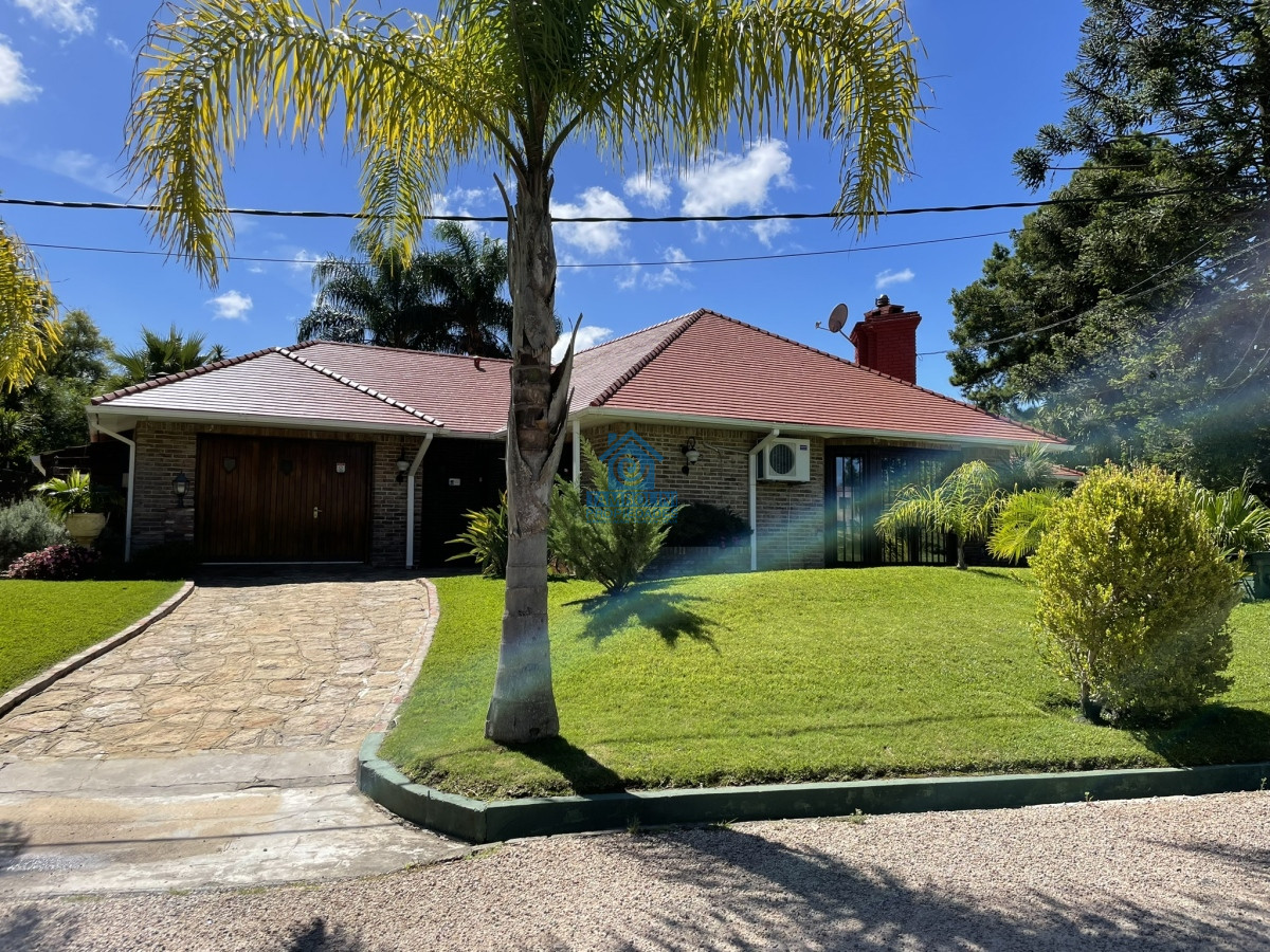 Casa ID.480 - Una propiedad esplendida, pensada y con absolutamente todas las comodidades para poder residir en ella todo el año.   