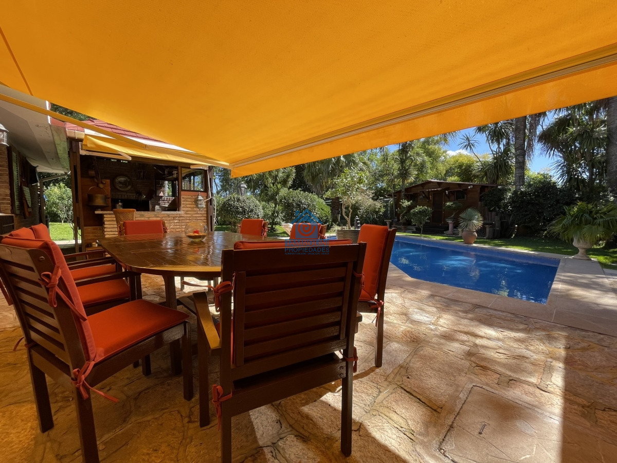 Casa ID.480 - Una propiedad esplendida, pensada y con absolutamente todas las comodidades para poder residir en ella todo el año.   