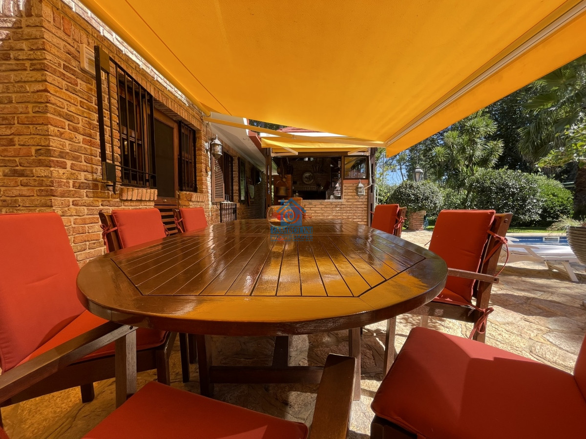 Casa ID.480 - Una propiedad esplendida, pensada y con absolutamente todas las comodidades para poder residir en ella todo el año.   
