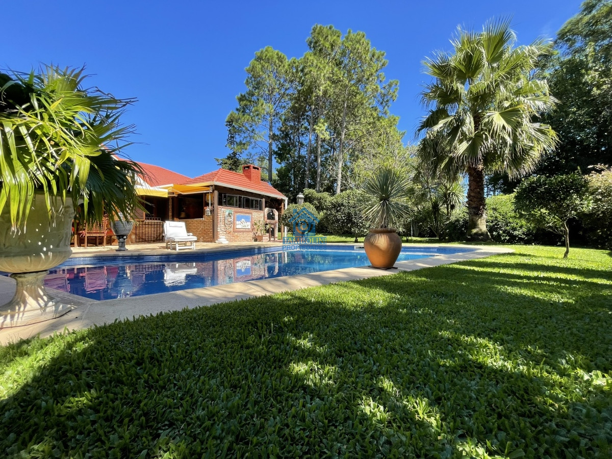 Casa ID.480 - Una propiedad esplendida, pensada y con absolutamente todas las comodidades para poder residir en ella todo el año.   
