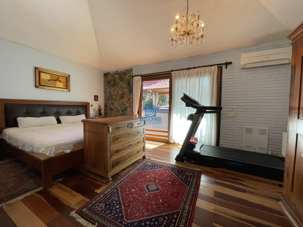 Casa ID.480 - Una propiedad esplendida, pensada y con absolutamente todas las comodidades para poder residir en ella todo el año.   