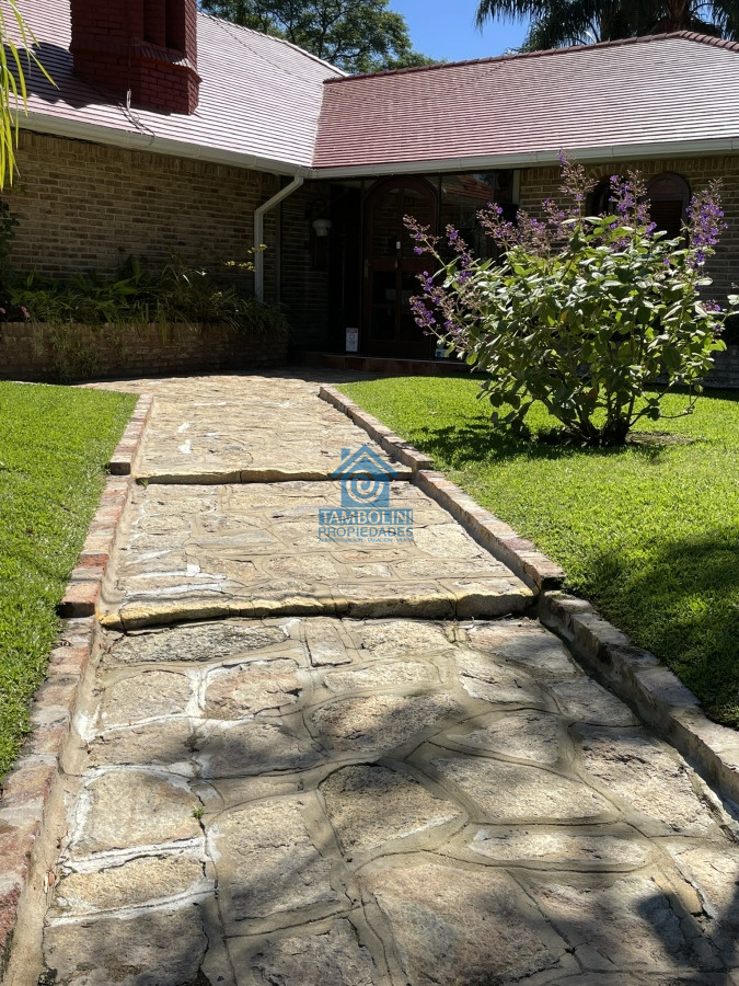Casa ID.480 - Una propiedad esplendida, pensada y con absolutamente todas las comodidades para poder residir en ella todo el año.   