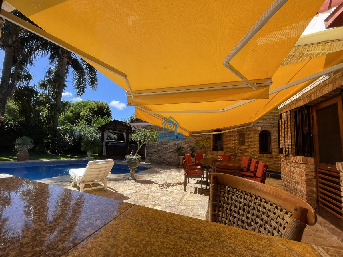 Casa ID.480 - Una propiedad esplendida, pensada y con absolutamente todas las comodidades para poder residir en ella todo el año.   