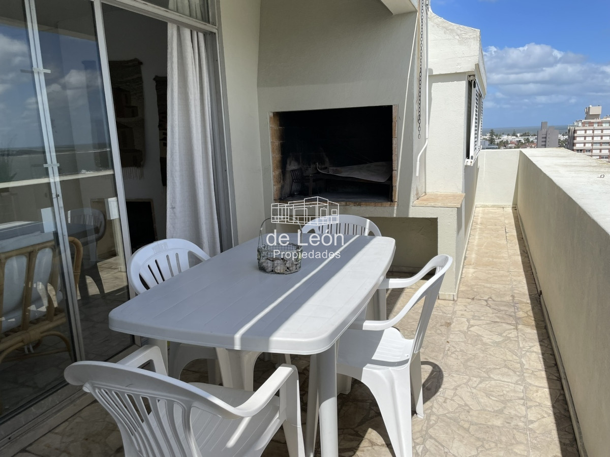 Apartamento ID.15179 - De las propiedades de nuestra administración ofrecemos este hermoso penthouse con órden de venta.