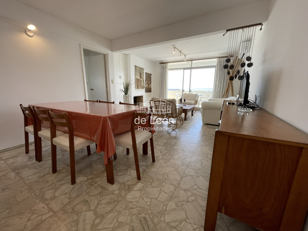 Apartamento ID.15179 - De las propiedades de nuestra administración ofrecemos este hermoso penthouse con órden de venta.