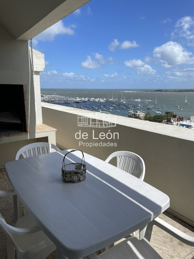 Apartamento ID.15179 - De las propiedades de nuestra administración ofrecemos este hermoso penthouse con órden de venta.