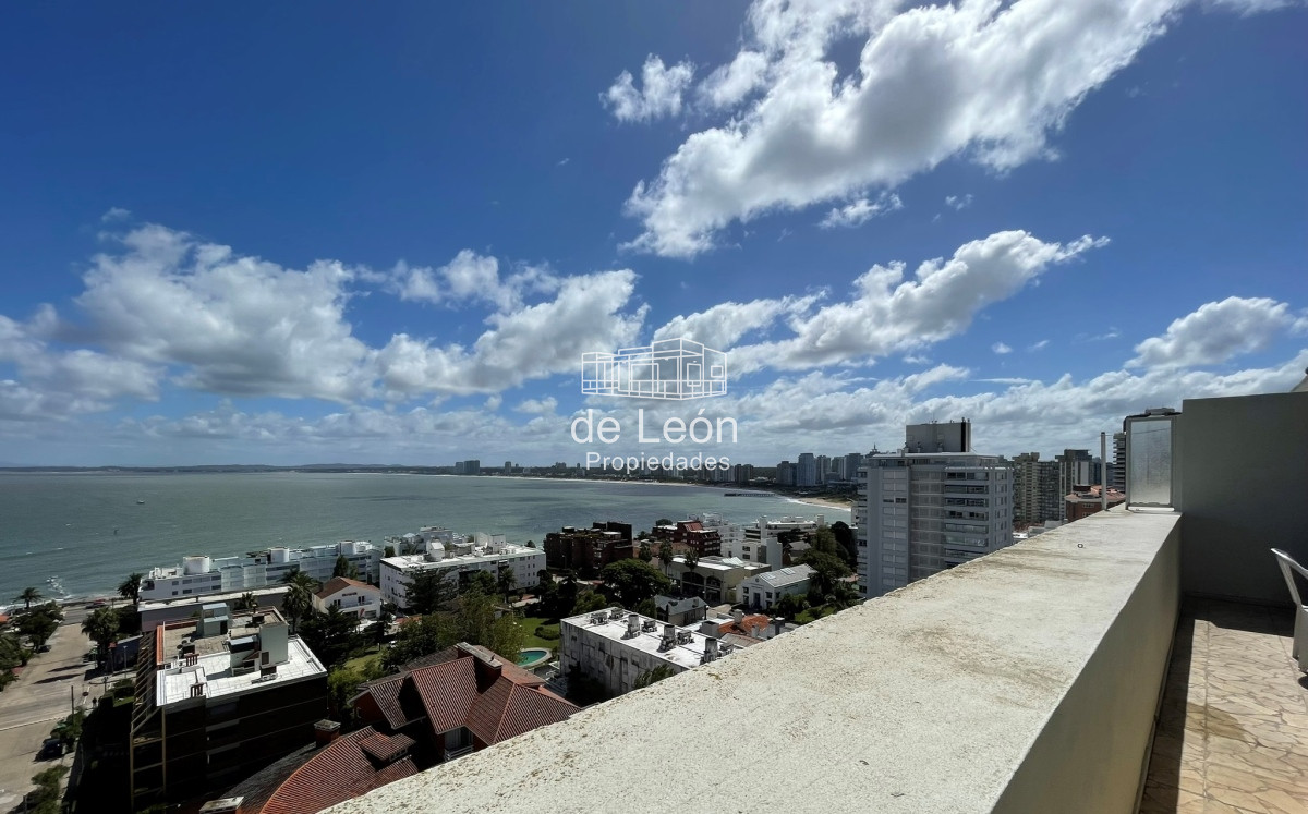 Apartamento ID.15179 - De las propiedades de nuestra administración ofrecemos este hermoso penthouse con órden de venta.