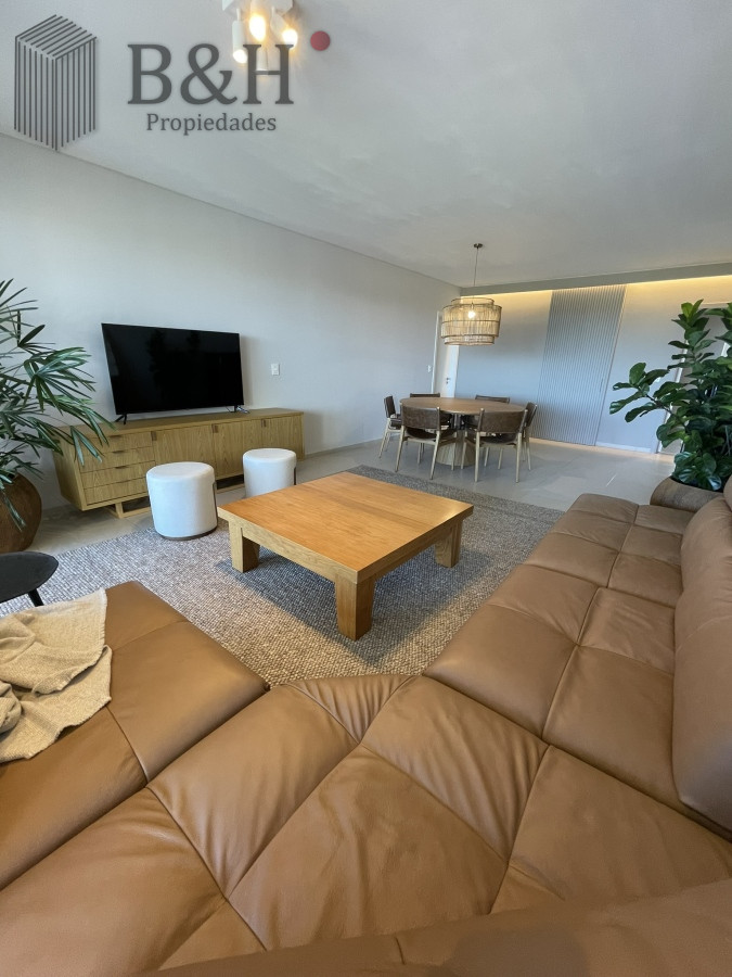Apartamento ID.3518 - Sobre la brava-Rincón del Indio. Excelente Edificio 