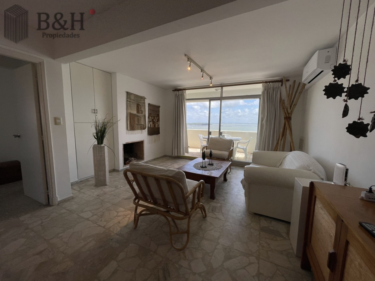 Apartamento ID.3535 - De las propiedades de nuestra administración ofrecemos este hermoso penthouse con órden de venta.