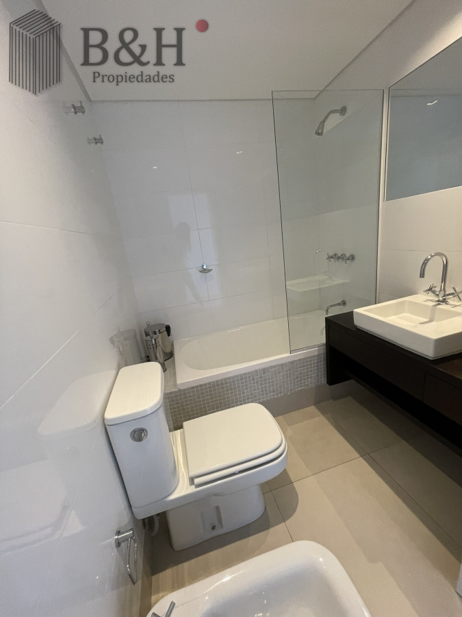 Apartamento ID.3518 - Sobre la brava-Rincón del Indio. Excelente Edificio 