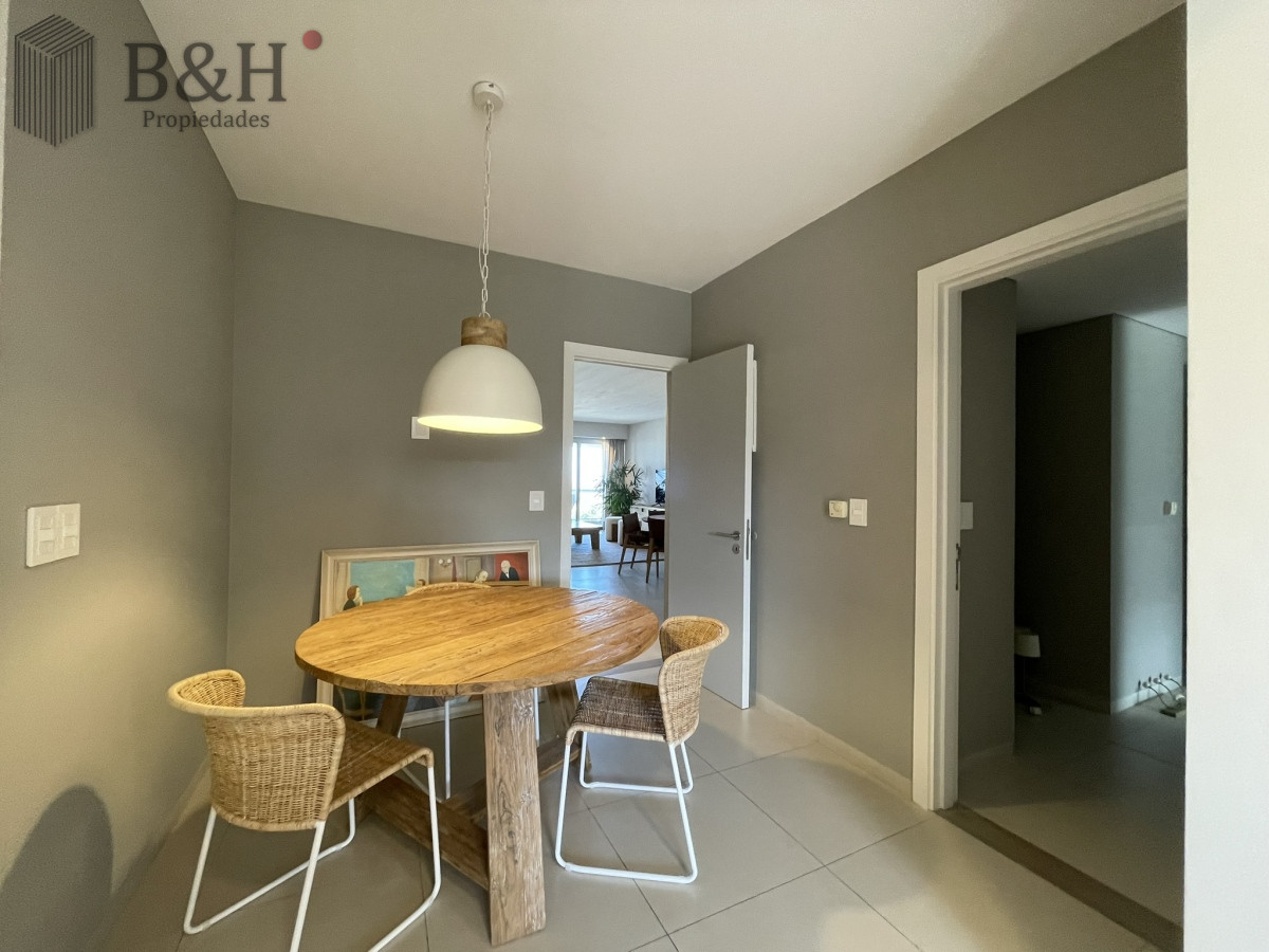 Apartamento ID.3518 - Sobre la brava-Rincón del Indio. Excelente Edificio 