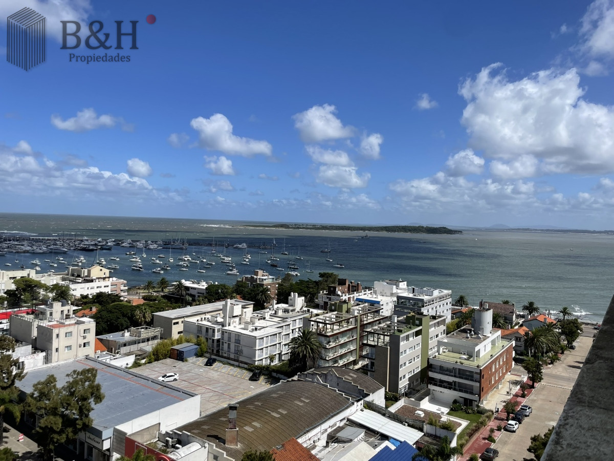 Apartamento ID.3535 - De las propiedades de nuestra administración ofrecemos este hermoso penthouse con órden de venta.
