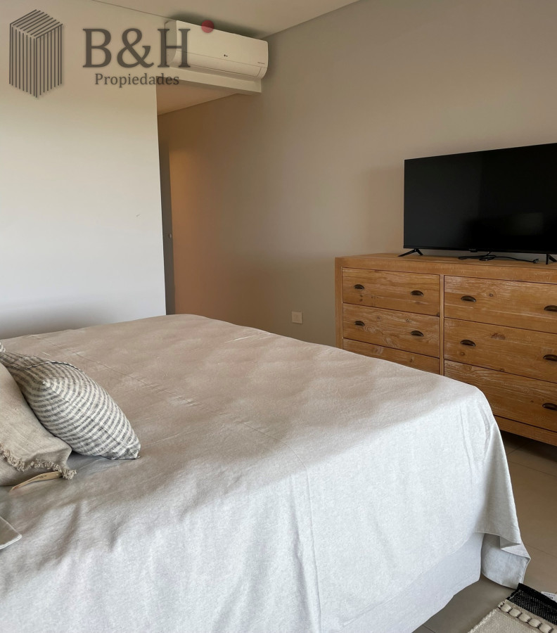 Apartamento ID.3518 - Sobre la brava-Rincón del Indio. Excelente Edificio 