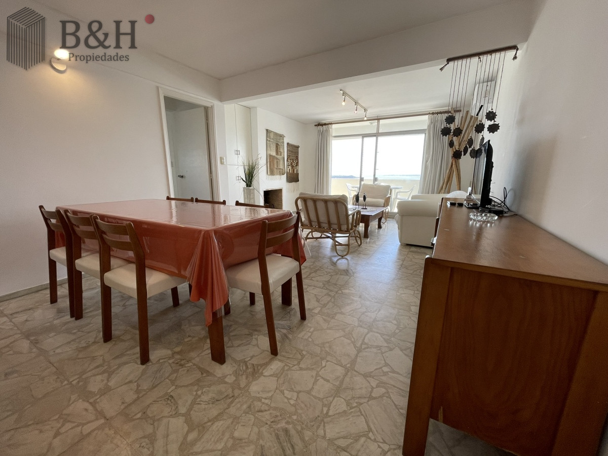 Apartamento ID.3535 - De las propiedades de nuestra administración ofrecemos este hermoso penthouse con órden de venta.