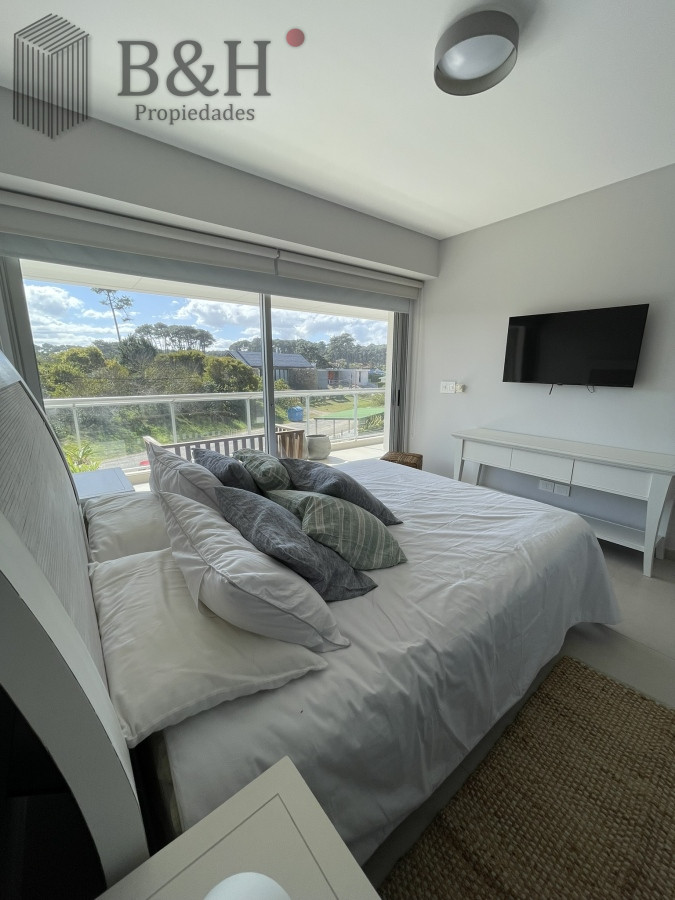 Apartamento ID.3518 - Sobre la brava-Rincón del Indio. Excelente Edificio 