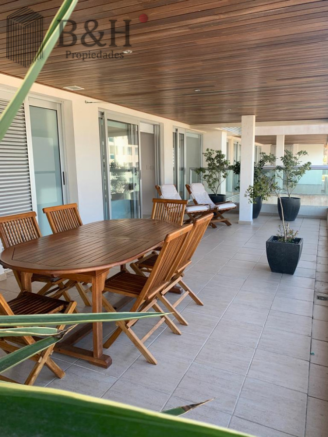 Apartamento ID.6172 - Departamento con vista a la brava y gran terraza, en ICON.