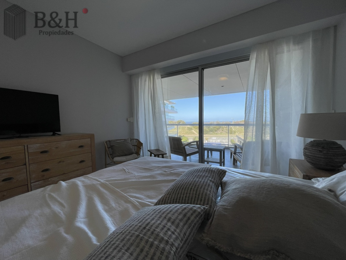 Apartamento ID.3518 - Sobre la brava-Rincón del Indio. Excelente Edificio 