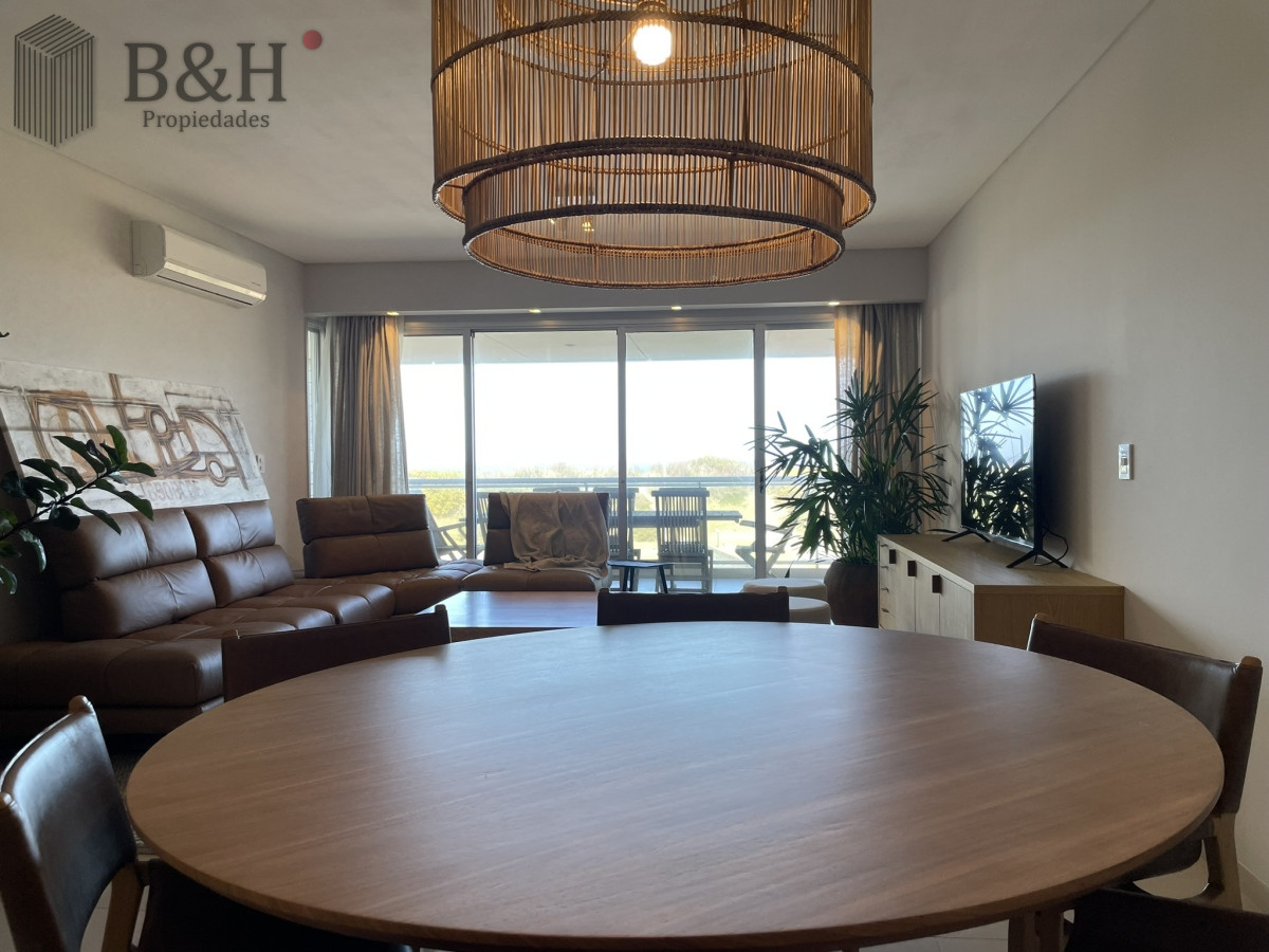 Apartamento ID.3518 - Sobre la brava-Rincón del Indio. Excelente Edificio 