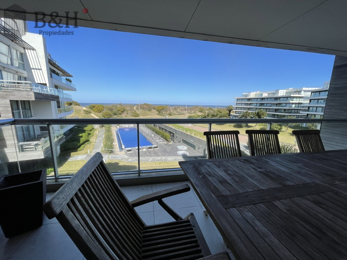 Apartamento ID.3518 - Sobre la brava-Rincón del Indio. Excelente Edificio 