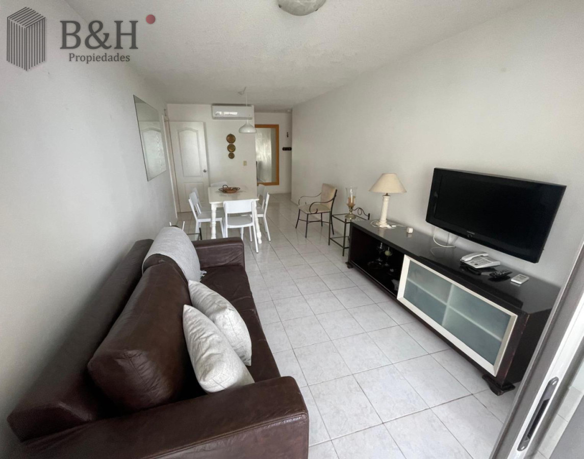 Apartamento ID.7618 - ¡A solo 100 metros del mar en La Pastora! ?✨