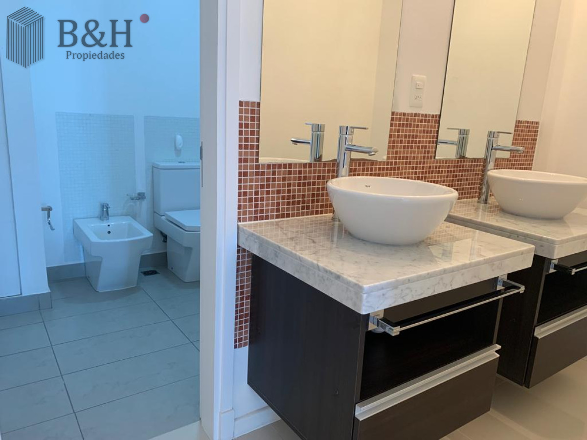 Apartamento ID.6172 - Departamento con vista a la brava y gran terraza, en ICON.