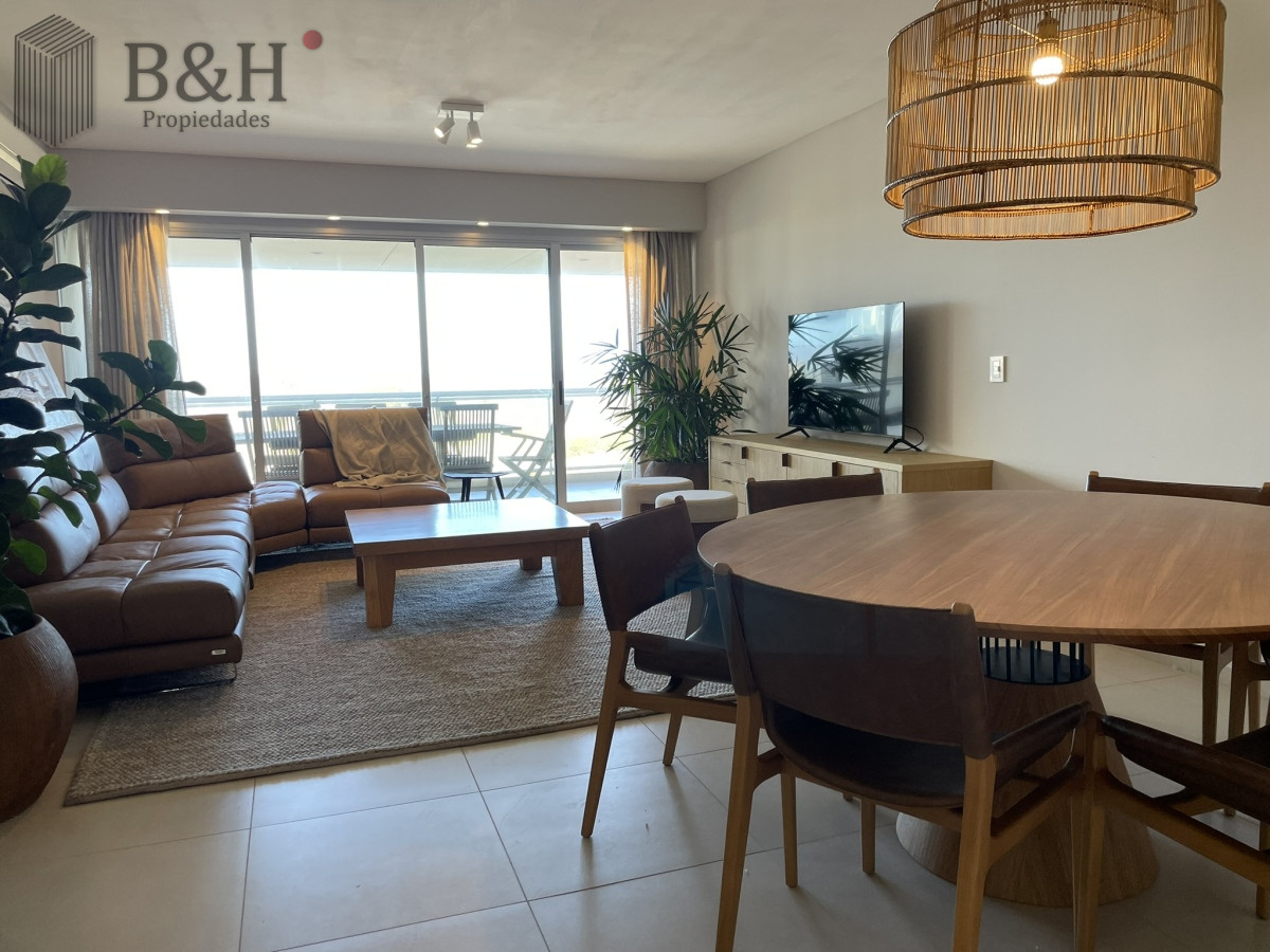 Apartamento ID.3518 - Sobre la brava-Rincón del Indio. Excelente Edificio 