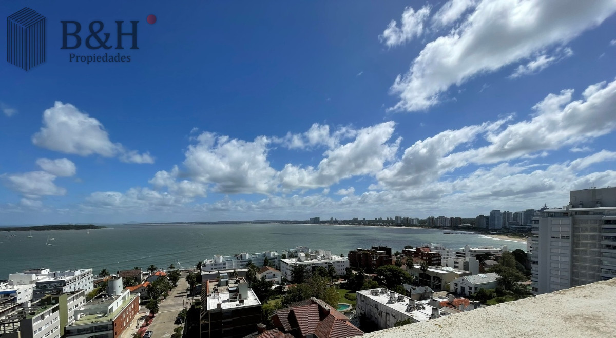 Apartamento ID.3535 - De las propiedades de nuestra administración ofrecemos este hermoso penthouse con órden de venta.
