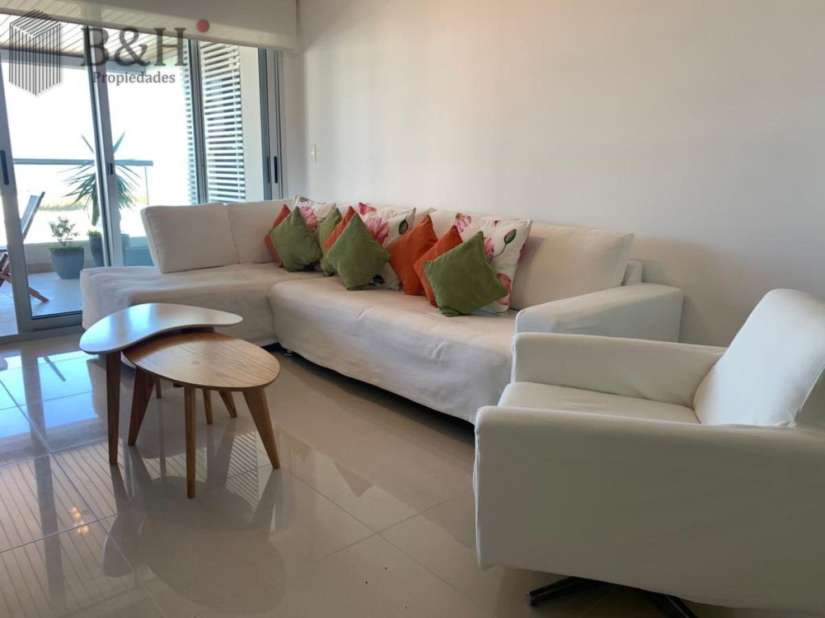 Apartamento ID.6172 - Departamento con vista a la brava y gran terraza, en ICON.